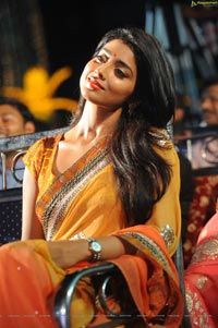 Shriya Saran High Quality HD Wallpapers