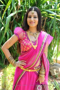 Anu Smruthi in Pink Saree