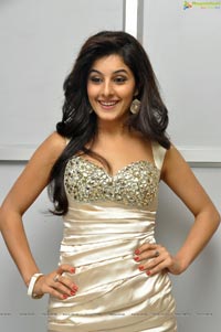 Isha Talwar Hot Photos