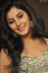 Isha Talwar Hot Photos