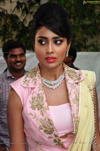 Shriya Saran at Vogue Fashion Show