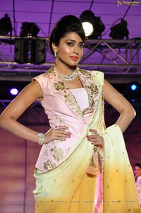 Shriya Saran at Vogue Fashion Show