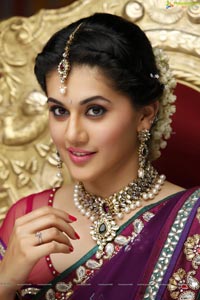 Tapsee HD Wallpapers (Shadow)