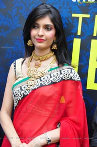 Ashna Misra at Jewellery Expo