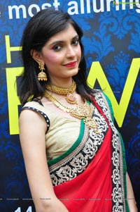 Ashna Misra at Jewellery Expo