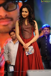 Catherine Tresa at Iddarammayilatho Audio Release