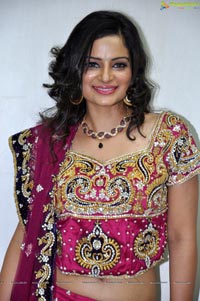 Anuhya Reddy at Kalanikethan Hyderabad