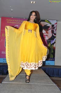 Muskan at Khwaish Fashion Show