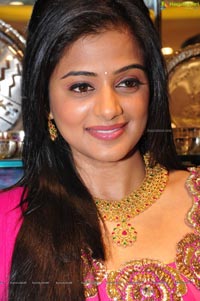 Priyamani at Jos Alukkas Efvent