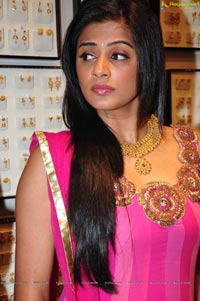 Priyamani at Jos Alukkas Efvent