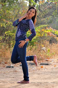 Sanchita Padukone in T-Shirt and Jeans Photos