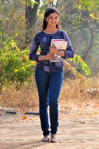 Sanchita Padukone in T-Shirt and Jeans Photos