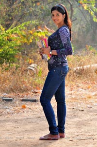 Sanchita Padukone in T-Shirt and Jeans Photos