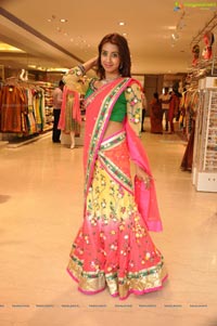 Sanjana at Neeru's Emporio