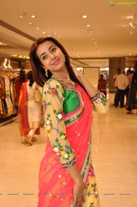 Sanjana at Neeru's Emporio