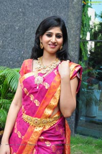 Shamili Agarwal at Jewellery Expo