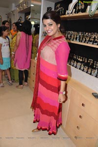 Tashu Kaushik at Patny Jewels Hyderabad