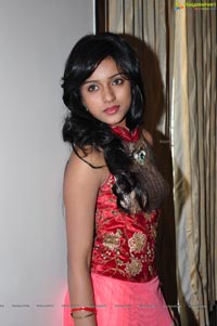 Heroine Vithika