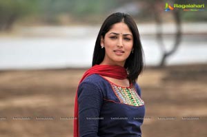 Yaami Gautam in Gouravam