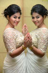 Anjali in Geethanjali