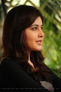 Rashi Khanna in Saree