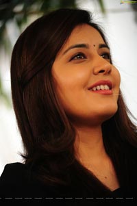 Rashi Khanna in Saree