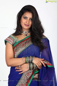 Aakanksha in Banarasi Saree