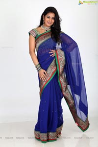 Aakanksha in Banarasi Saree