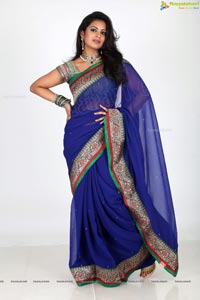 Aakanksha in Banarasi Saree