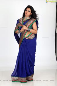 Aakanksha in Banarasi Saree