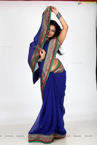 Aakanksha in Banarasi Saree