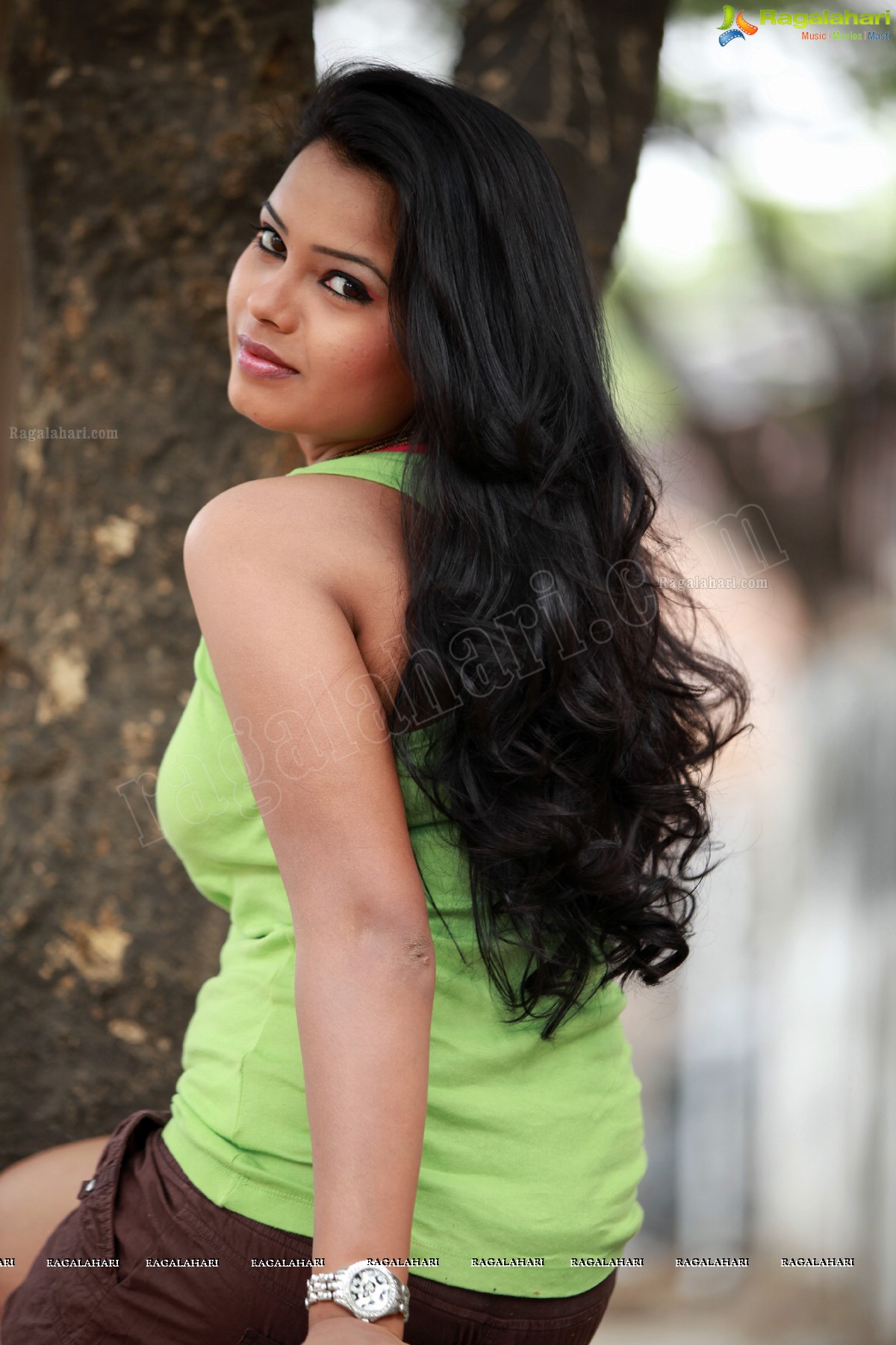 Naveena Jackson (Exclusive)