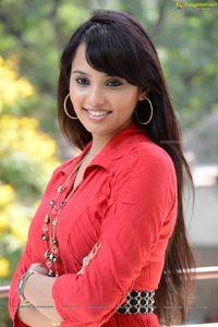 Telugu Heroine Aarushi