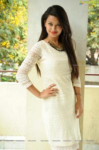 Arya Chitra Heroine Chandni