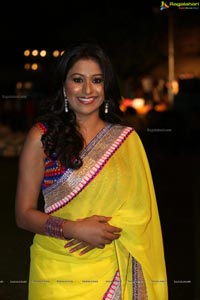 Heroine Manalee in Saree