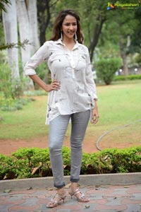 Lakshmi Manchu Photos