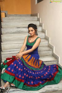 Ori Devudoy Heroine Madirakshi