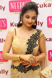 Madirakshi Mundle Neerus