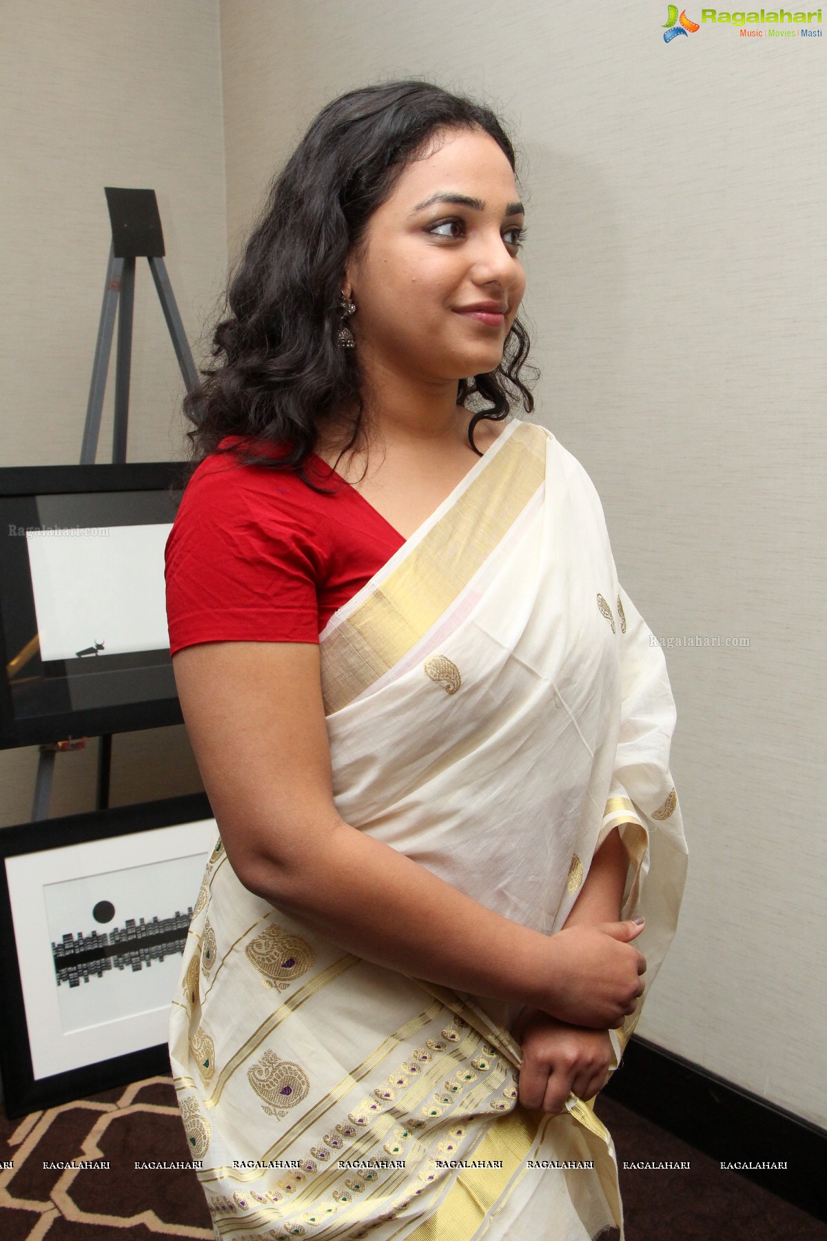 Nithya Menen at Gnana Shekar VS Art Exhibition in Hyderabad, Photo Gallery