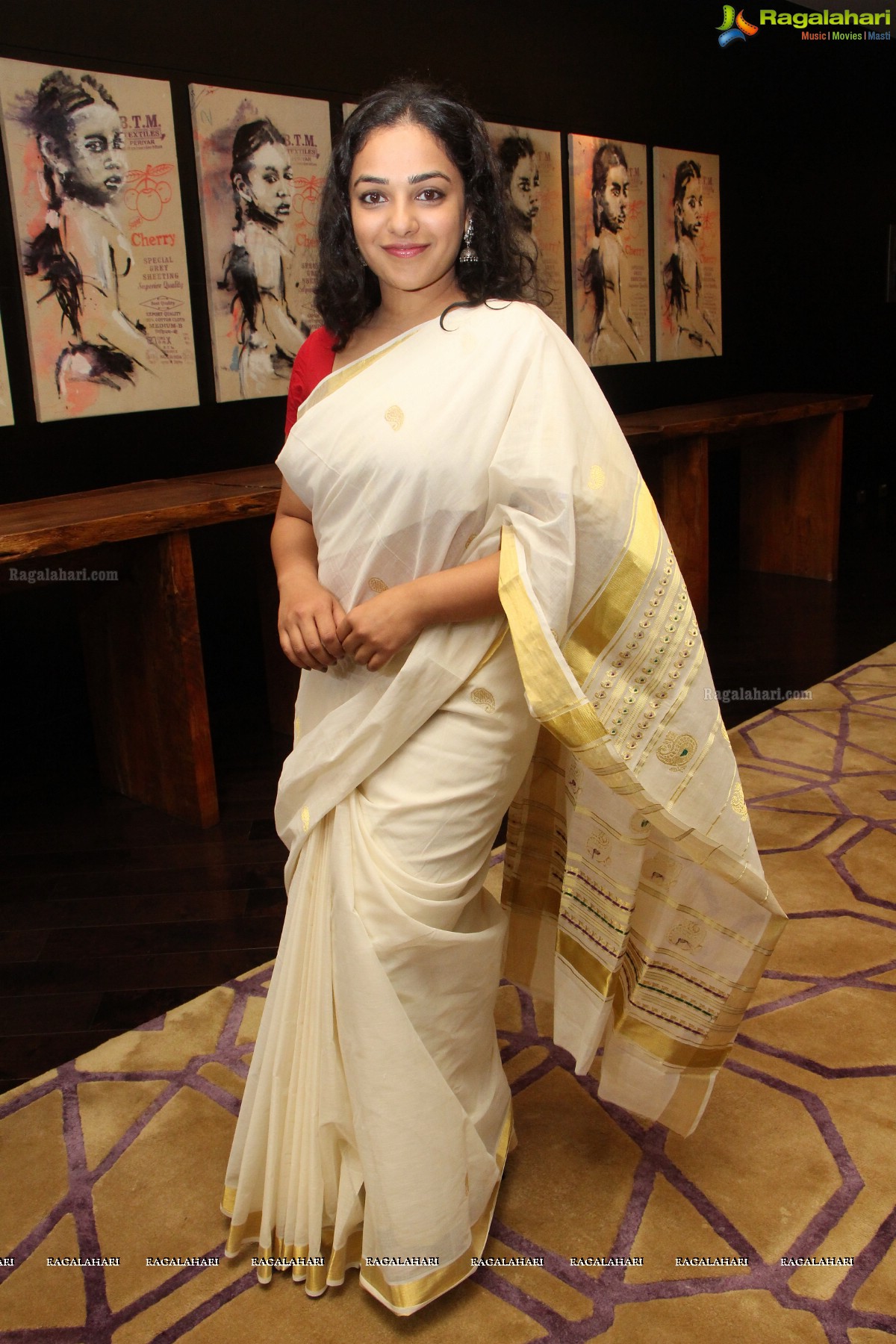 Nithya Menen at Gnana Shekar VS Art Exhibition in Hyderabad, Photo Gallery