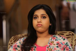 Rashmi Gautam High Definition Photos