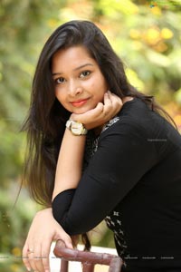 Abhinaya Heroine