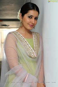 Raashi Khanna Indian Traditional Dress