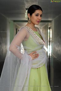 Raashi Khanna Indian Traditional Dress