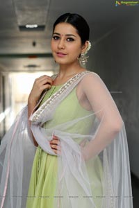 Raashi Khanna Indian Traditional Dress