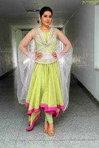Raashi Khanna Indian Traditional Dress