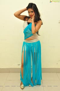 Shreya Vyas Hot Pics