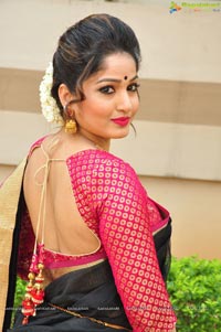 Madhavi Latha Photos