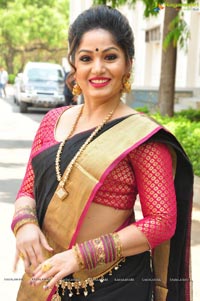 Madhavi Latha Photos