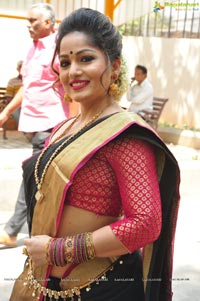 Madhavi Latha Photos